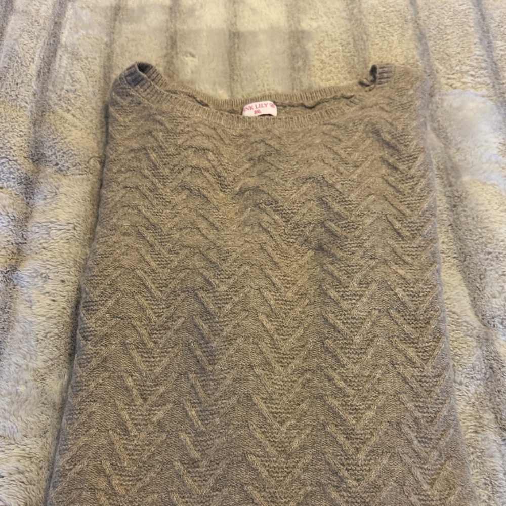 Gray Chevron Knit Sweater